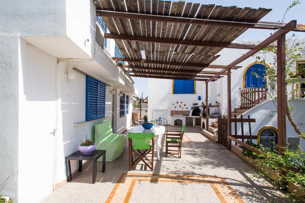 Wavedance Accommodation Salamís Exterior foto
